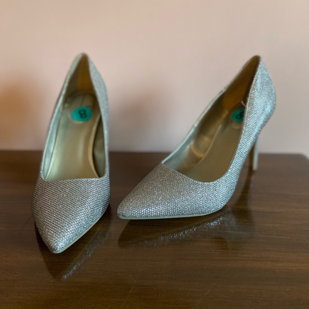 Bandolino Silver Sparkly Heels
